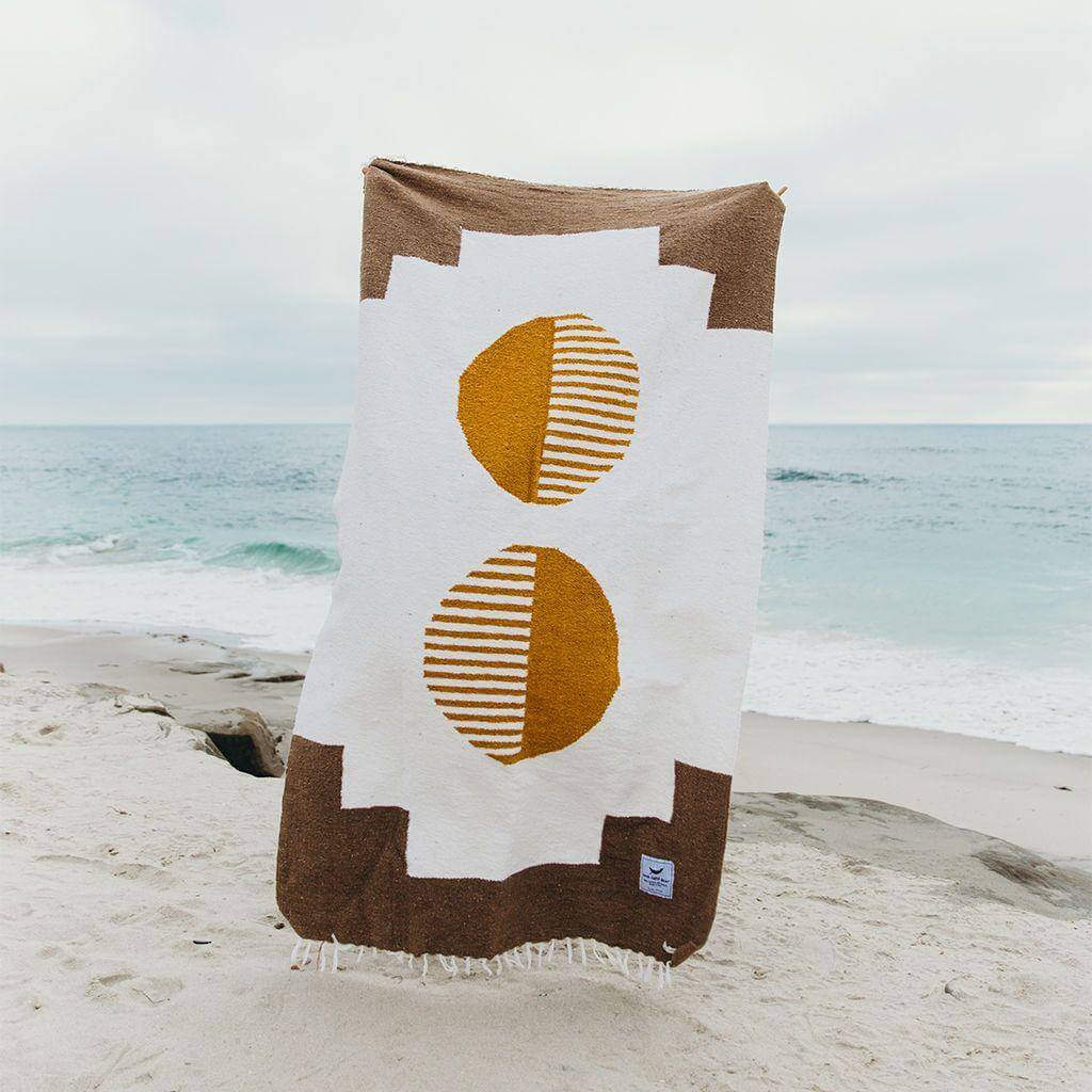 Horizon Throw Blanket. Home Decor, Travel, Yoga, Adventure. Trek Light